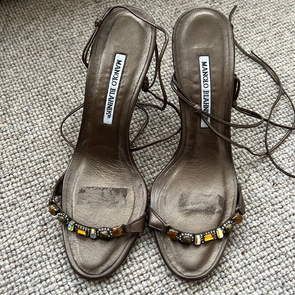 Manolo Blahnik Copper metallic Strappy Sandal with Stones Size 38/8